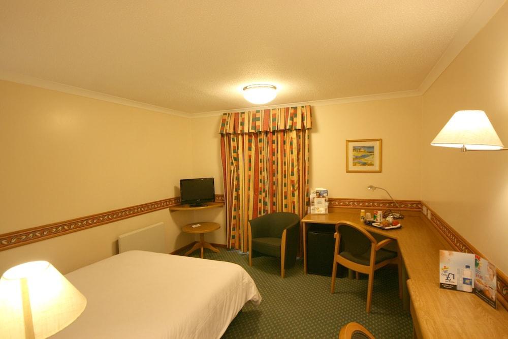 Days Inn By Wyndham Donington Castle Donington Extérieur photo