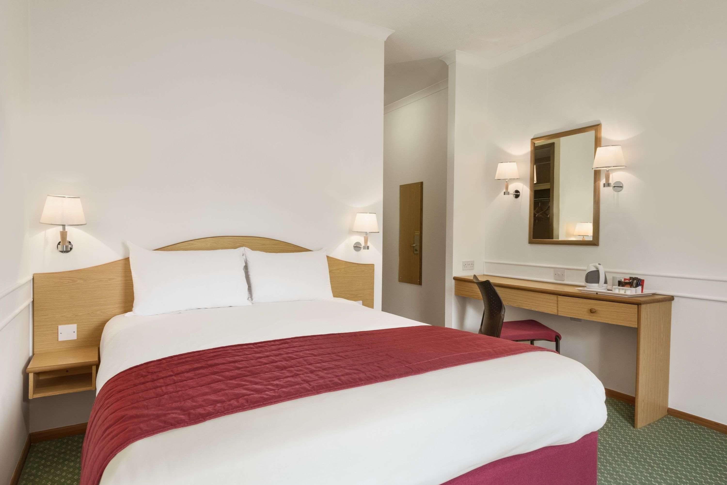 Days Inn By Wyndham Donington Castle Donington Extérieur photo