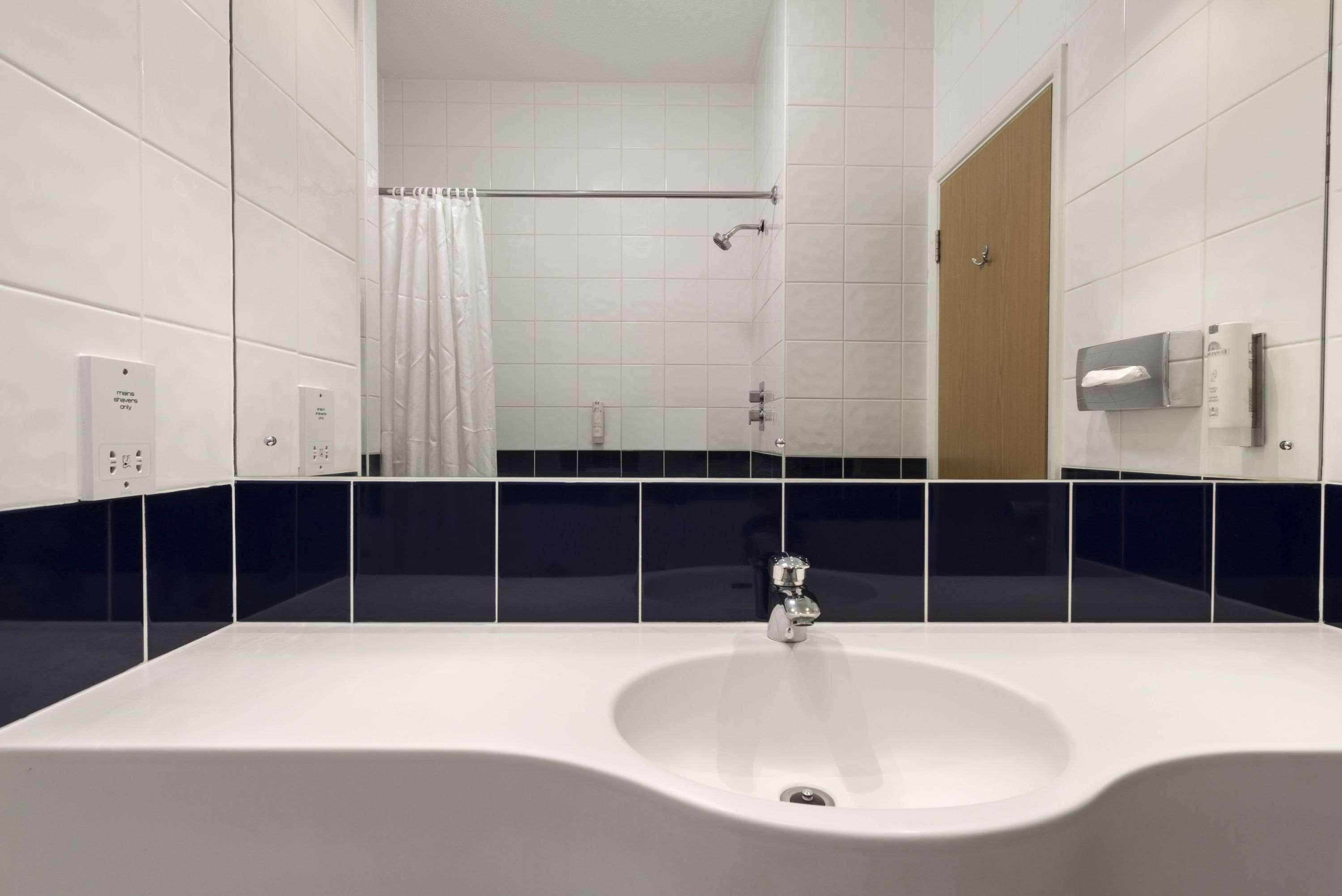 Days Inn By Wyndham Donington Castle Donington Extérieur photo